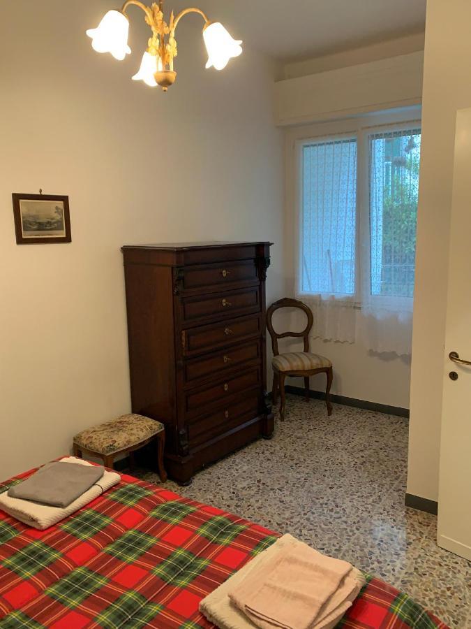 Casa Bianca 4 - Confortevole In Centro A Монелья Екстер'єр фото