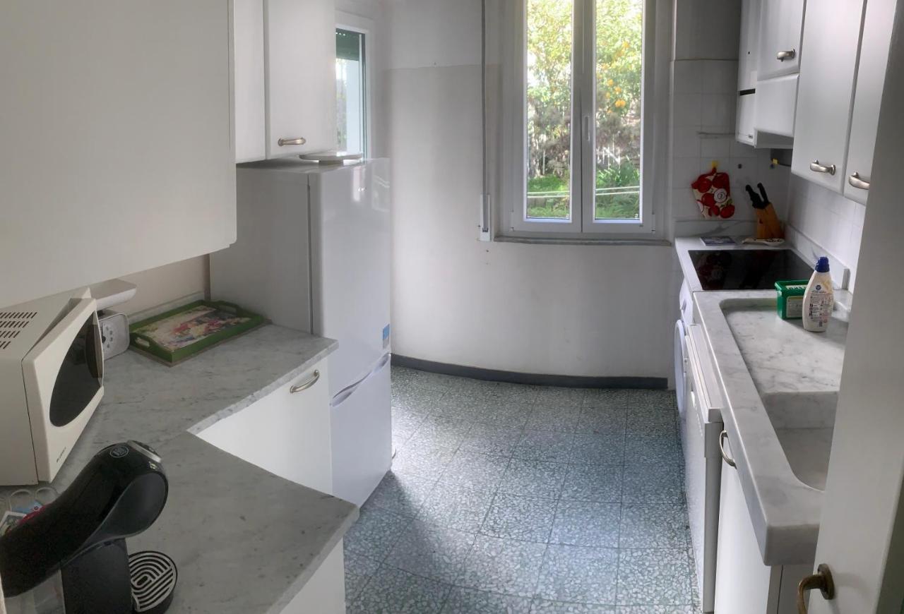 Casa Bianca 4 - Confortevole In Centro A Монелья Екстер'єр фото