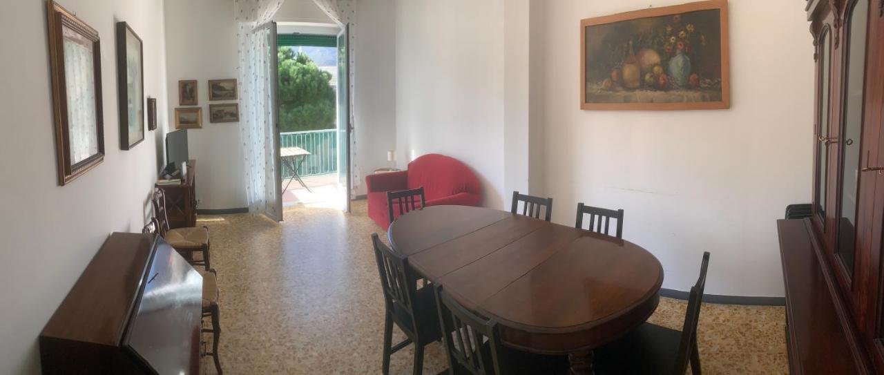Casa Bianca 4 - Confortevole In Centro A Монелья Екстер'єр фото