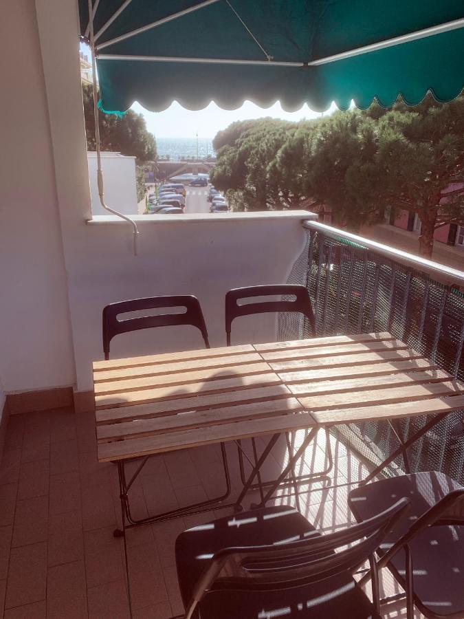 Casa Bianca 4 - Confortevole In Centro A Монелья Екстер'єр фото